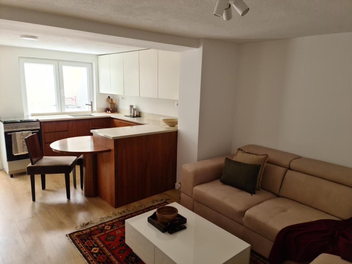 Apartments Gb Mostar Esterno foto